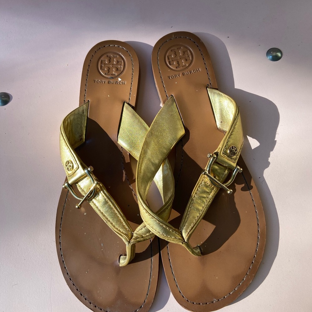 Shoes - Picture 2 of 3